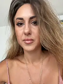 Brilliant-Splashes online show from March 28, 2:44 am