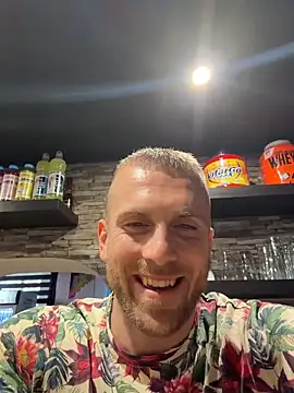 Snapshot of trainwithme chatting on May 9, 1:38 pm trainwithme online show from May 9, 1:38 pm