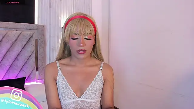 Taylor Harveey online show from January 8, 10:01 pm