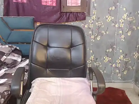 xnx nikki online show from November 3, 8:59 am