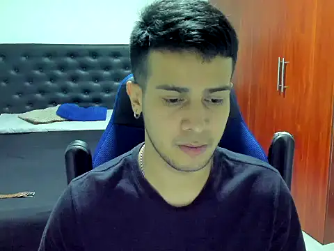 Snapshot of abel_bigcok chatting on October 22, 2:12 am abel bigcok online show from October 22, 2:12 am