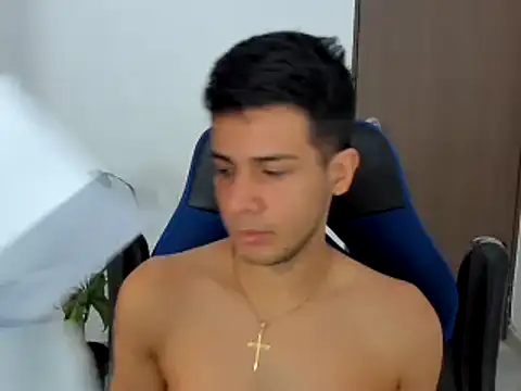 Snapshot of abel_bigcok chatting on October 27, 7:40 pm abel bigcok online show from October 27, 7:40 pm