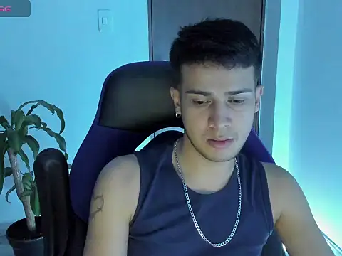 Snapshot of abel_bigcok chatting on November 3, 12:57 am abel bigcok online show from November 3, 12:57 am