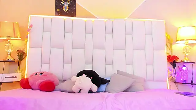 cherryboom23 online show from October 12, 2:43 am