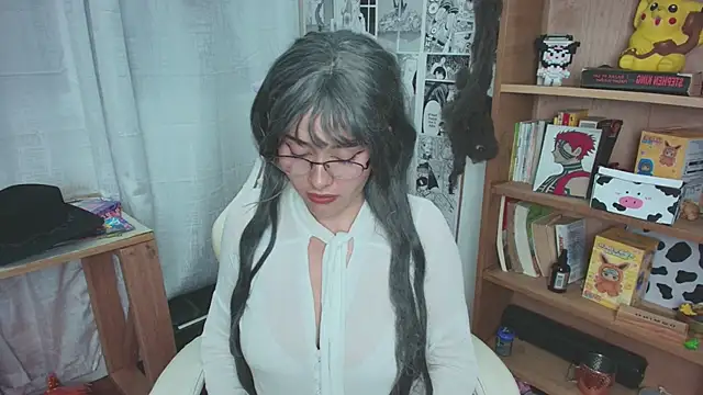 Snapshot of MitsuChan_ chatting on December 3, 3:25 am MitsuChan online show from December 3, 3:25 am