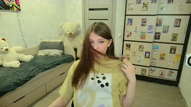 Snapshot of GinnyBlacky chatting on February 19, 6:15 pm GinnyBlacky online show from February 19, 6:15 pm