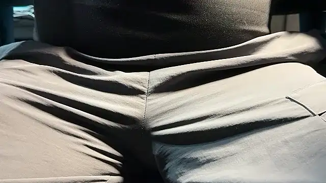 Max 965 online show from January 6, 4:54 pm