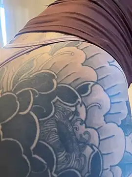 Snapshot of casaltattoosex chatting on July 28, 1:21 pm casaltattoosex online show from July 28, 1:21 pm