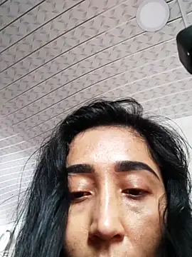 Elowyn online show from October 4, 4:49 pm