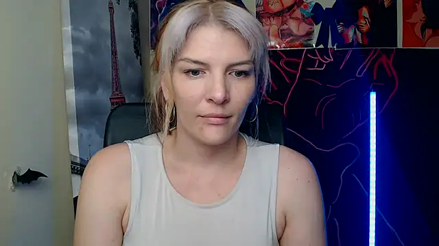 VanessaRey  online show from May 18, 3:07 pm