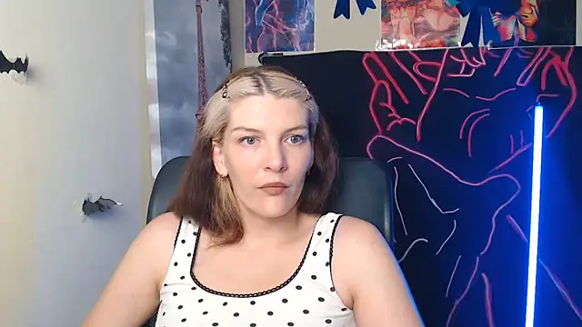 VanessaRey  online show from June 8, 6:14 am