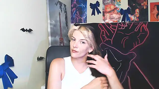 VanessaRey  online show from July 2, 6:30 am