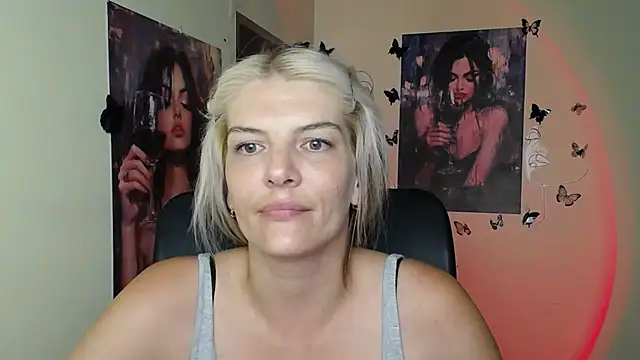VanessaRey  online show from July 28, 11:17 am