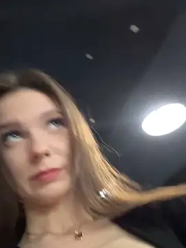 MilaBee online show from November 3, 7:42 am