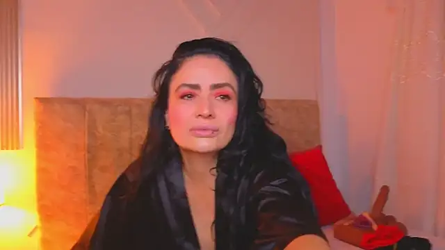 angelinarouse  online show from July 17, 9:08 pm