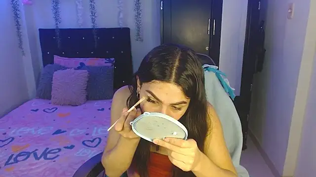 Lyaa Cute online show from March 6, 2:52 am