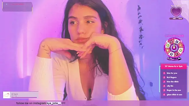 Snapshot of Gia_Blair chatting on March 31, 8:31 pm Gia Blair online show from March 31, 8:31 pm