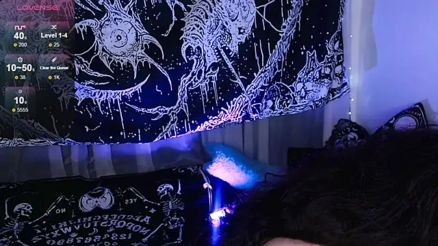 Snapshot of mikaskullcs chatting on March 21, 10:50 am mikaskullcs online show from March 21, 10:50 am