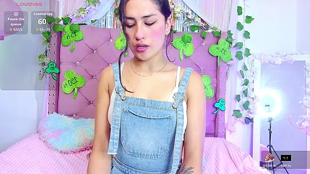 Snapshot of kity_x chatting on March 17, 7:39 pm kity x online show from March 17, 7:39 pm