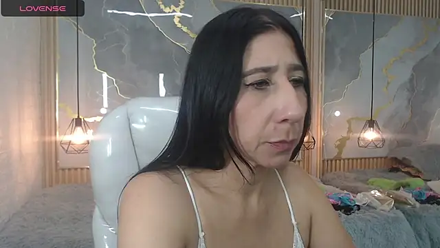 nei girl online show from October 26, 1:22 am