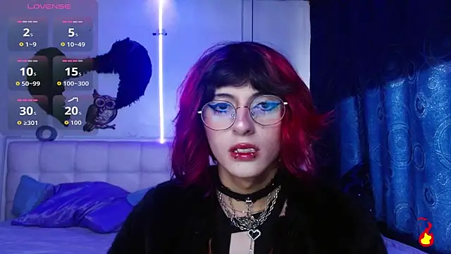 Snapshot of goth_minerva chatting on October 3, 1:41 pm goth minerva online show from October 3, 1:41 pm