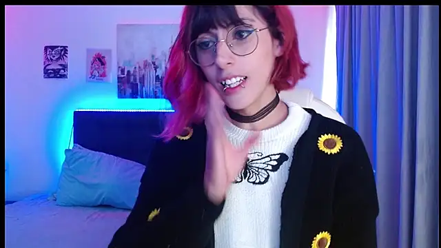 goth minerva online show from November 20, 1:22 pm