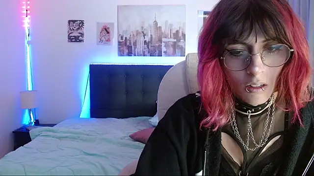 goth minerva online show from December 3, 2:04 pm