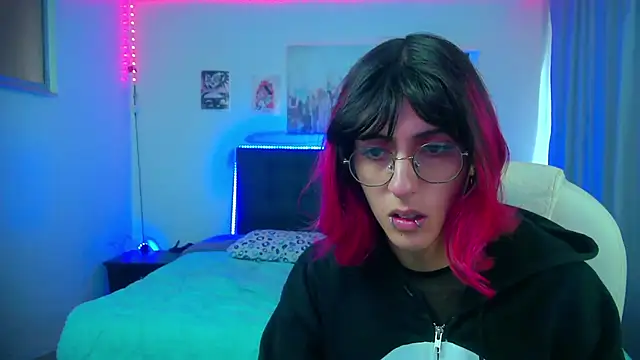 Snapshot of goth_minerva chatting on February 20, 1:22 pm goth minerva online show from February 20, 1:22 pm