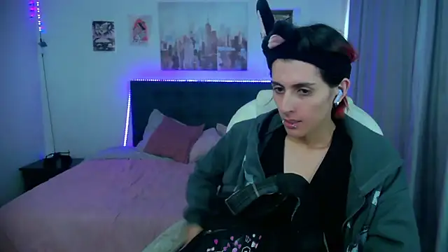 Snapshot of goth_minerva chatting on March 22, 1:36 pm goth minerva online show from March 22, 1:36 pm