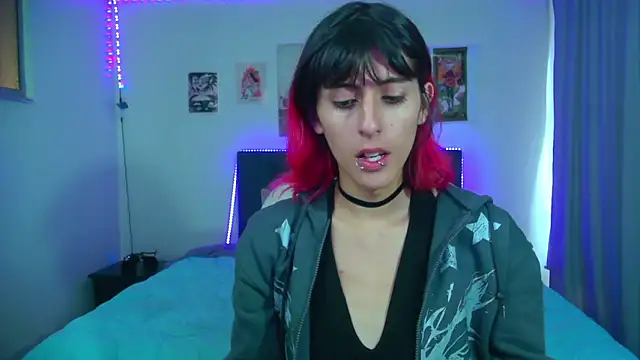 Snapshot of goth_minerva chatting on March 31, 1:55 pm goth minerva online show from March 31, 1:55 pm