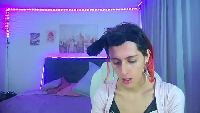 Snapshot of goth_minerva chatting on April 28, 1:38 pm goth minerva online show from April 28, 1:38 pm