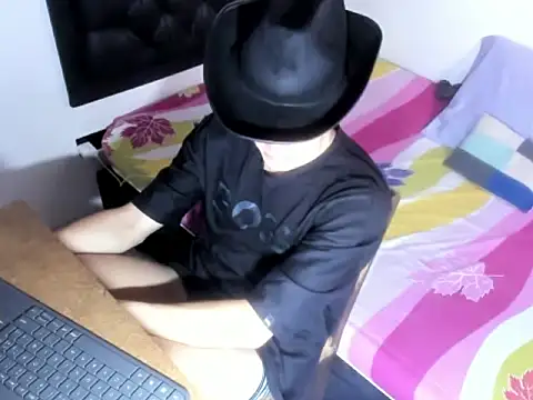 kevinkewman online show from November 13, 12:15 pm