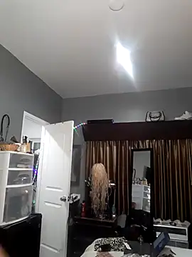 ItsBarbieBitcxxxx69 online show from December 16, 4:06 am