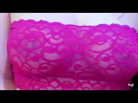 Snapshot of SammyDirtySlut chatting on October 29, 3:42 am SammyDirtySlut online show from October 29, 3:42 am