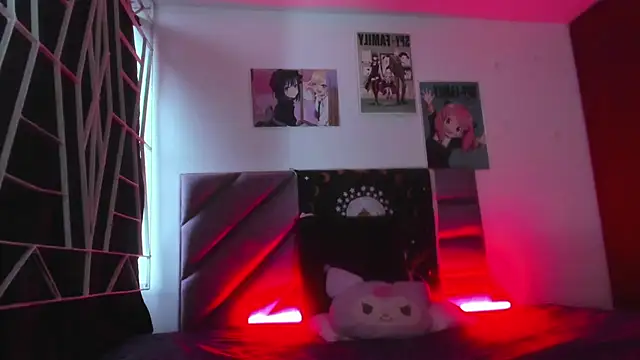 KARINNA  RAVEN online show from November 25, 9:37 pm