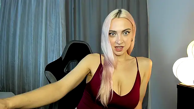 Snapshot of _Miss_Valentina_ chatting on November 2, 9:55 am Miss Valentina online show from November 2, 9:55 am