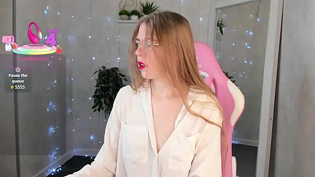 Joann Shermann online show from November 30, 1:09 am