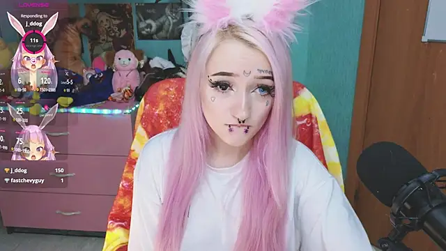 Snapshot of Manuela_unicorn chatting on October 7, 8:17 pm Manuela unicorn online show from October 7, 8:17 pm