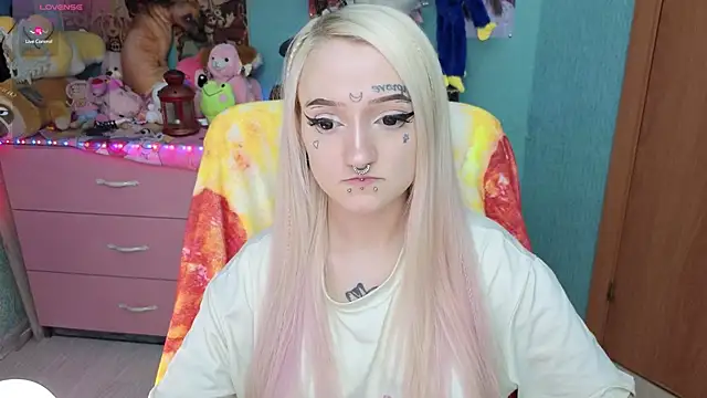 Snapshot of Manuela_unicorn chatting on November 26, 3:18 am Manuela unicorn online show from November 26, 3:18 am