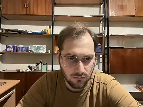 Snapshot of antonysside chatting on April 11, 6:34 pm antonysside online show from April 11, 6:34 pm