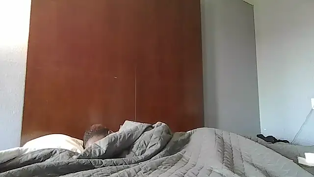 Snapshot of msvelvet20 chatting on March 18, 11:20 pm msvelvet20 online show from March 18, 11:20 pm