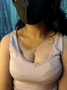 Snapshot of dimple1312 chatting on March 22, 5:38 pm dimple1312 online show from March 22, 5:38 pm