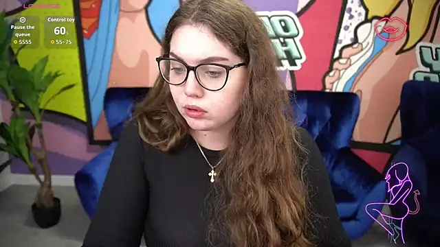 Snapshot of LuxSopphia chatting on October 15, 12:49 pm LuxSopphia online show from October 15, 12:49 pm