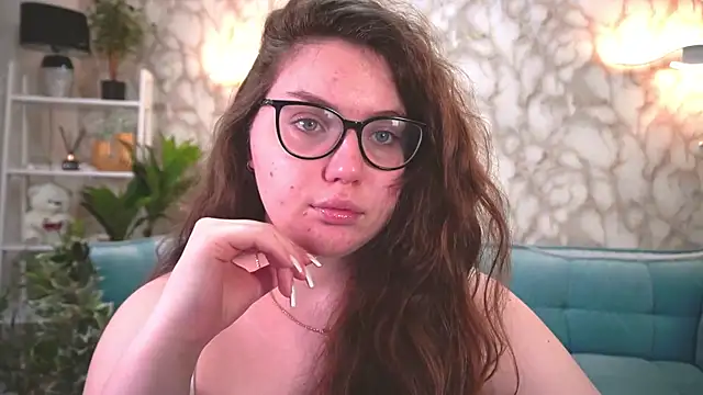 Snapshot of LuxSopphia chatting on November 25, 8:09 pm LuxSopphia online show from November 25, 8:09 pm