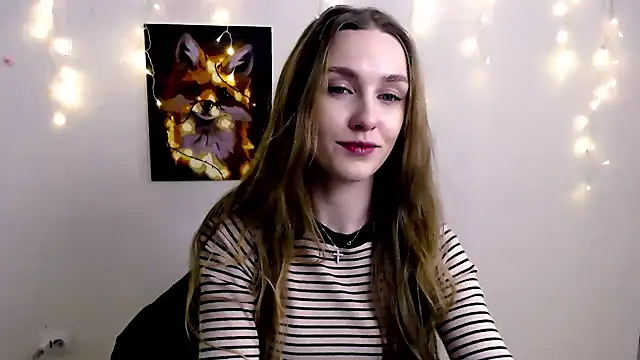 Snapshot of Doll_Angelina chatting on February 24, 7:28 am Doll Angelina online show from February 24, 7:28 am