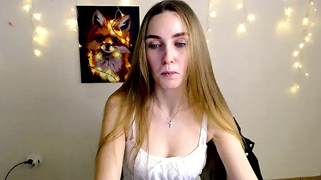 Snapshot of Doll_Angelina chatting on March 4, 7:14 am Doll Angelina online show from March 4, 7:14 am