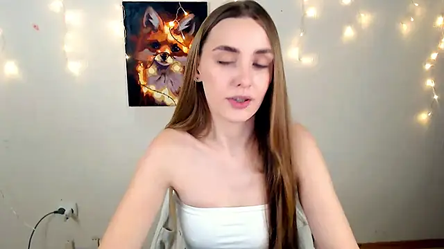 Snapshot of Doll_Angelina chatting on March 28, 6:57 am Doll Angelina online show from March 28, 6:57 am