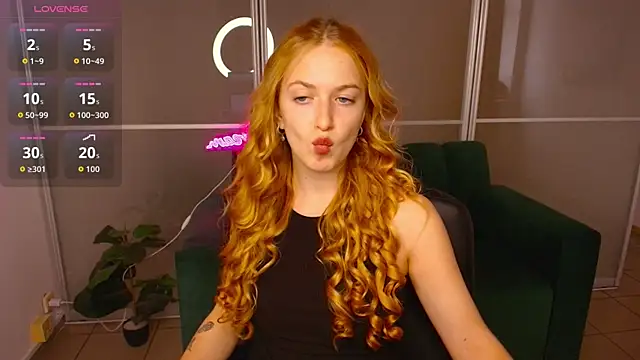 MirandaMayers online show from October 7, 11:40 am