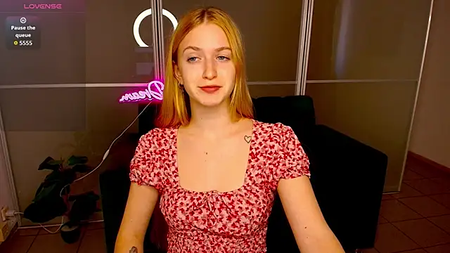 MirandaMayers online show from October 15, 7:19 am