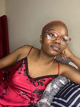 YummyMelanin117 online show from September 28, 9:20 pm